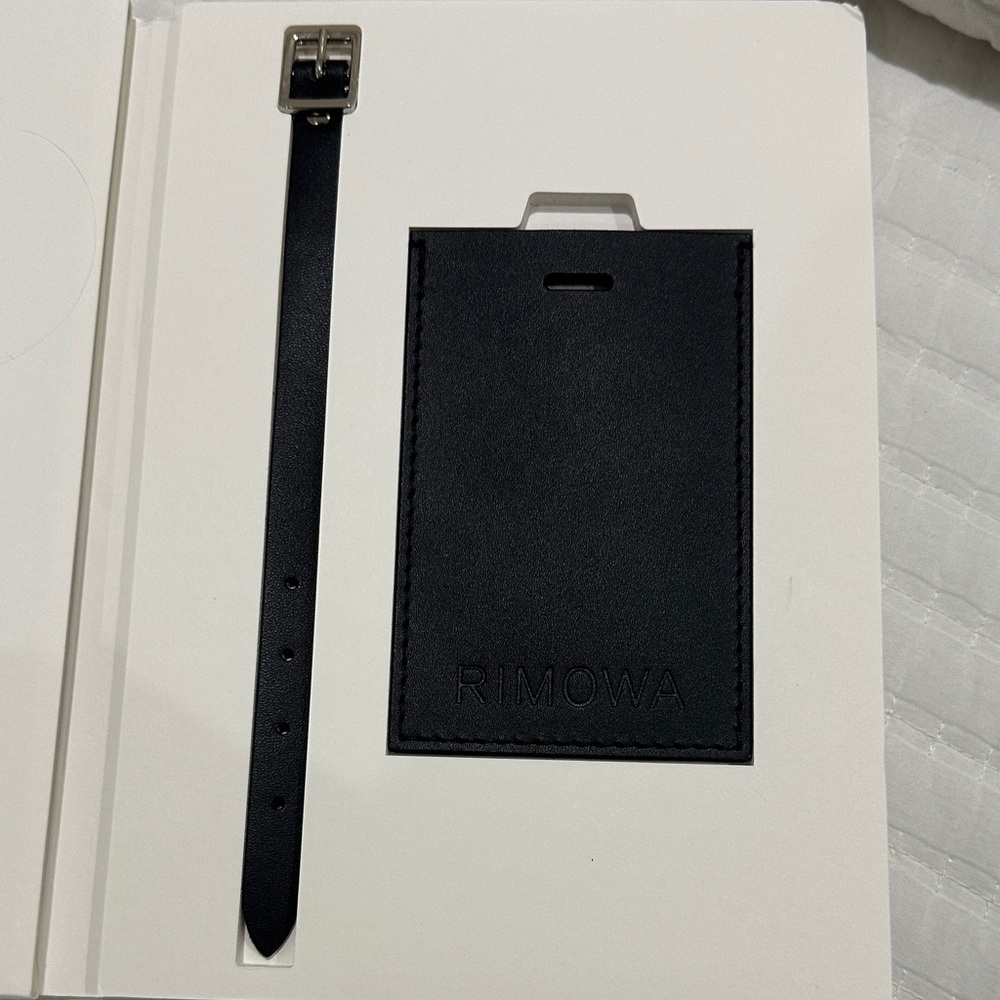RIMOWA Black Luggage Tag with Strap